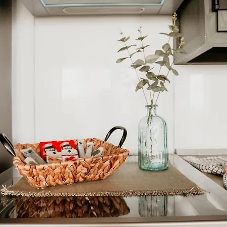 Casa Lara, Maretas *