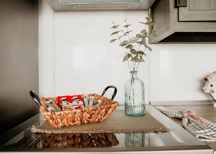 Casa Lara, Maretas *