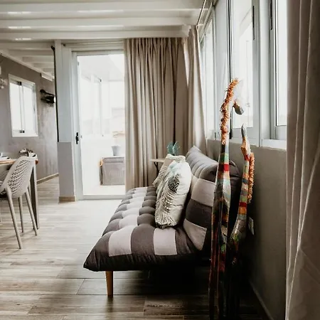 Casa Lara, Maretas * Arico